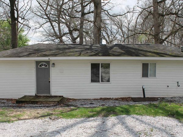 7909 N Tecumseh Road, Walkerton, IN 46574