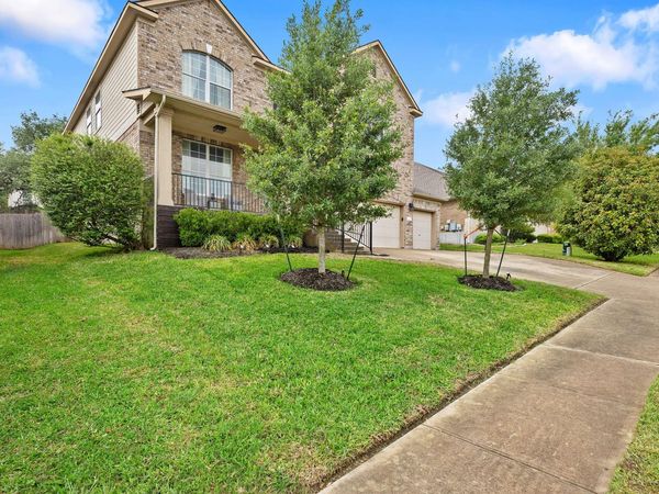 2652 Ravenwood DR, Round Rock, TX 78665