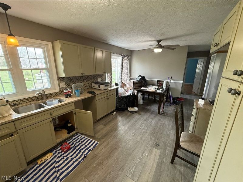 538 Stafford Drive, Elyria, OH 44035 Photo 4