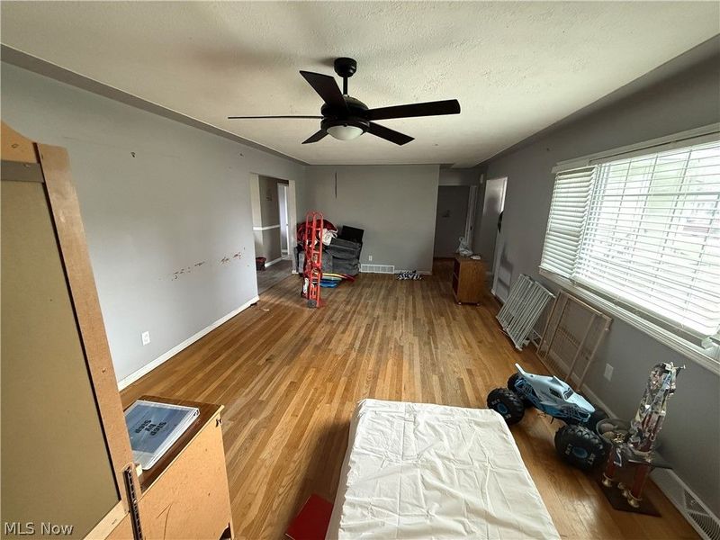 538 Stafford Drive, Elyria, OH 44035 Photo 8