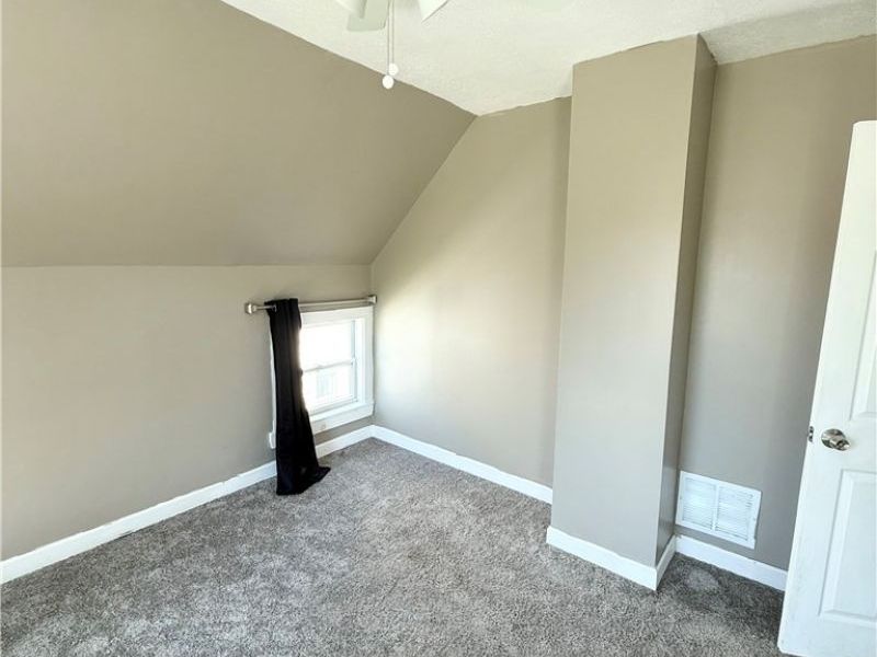 1745 E 30th Street , Lorain, OH 44055 Photo 12