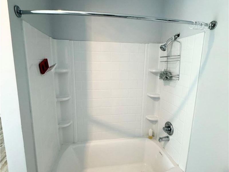 1745 E 30th Street , Lorain, OH 44055 Photo 8