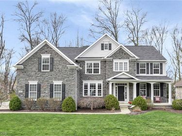 170 Centennial Drive, Avon Lake, OH 44012