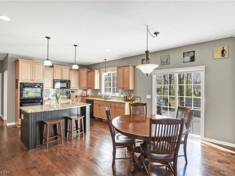 170 Centennial Drive, Avon Lake, OH 44012 Photo 3