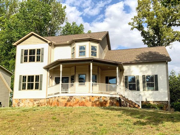 425 Cloverleaf Drive, Athens, AL 35611