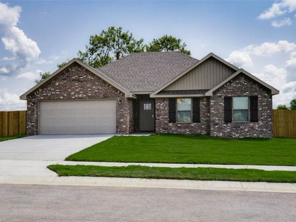 1721 Charismatic Drive , Prairie Grove, AR 72753