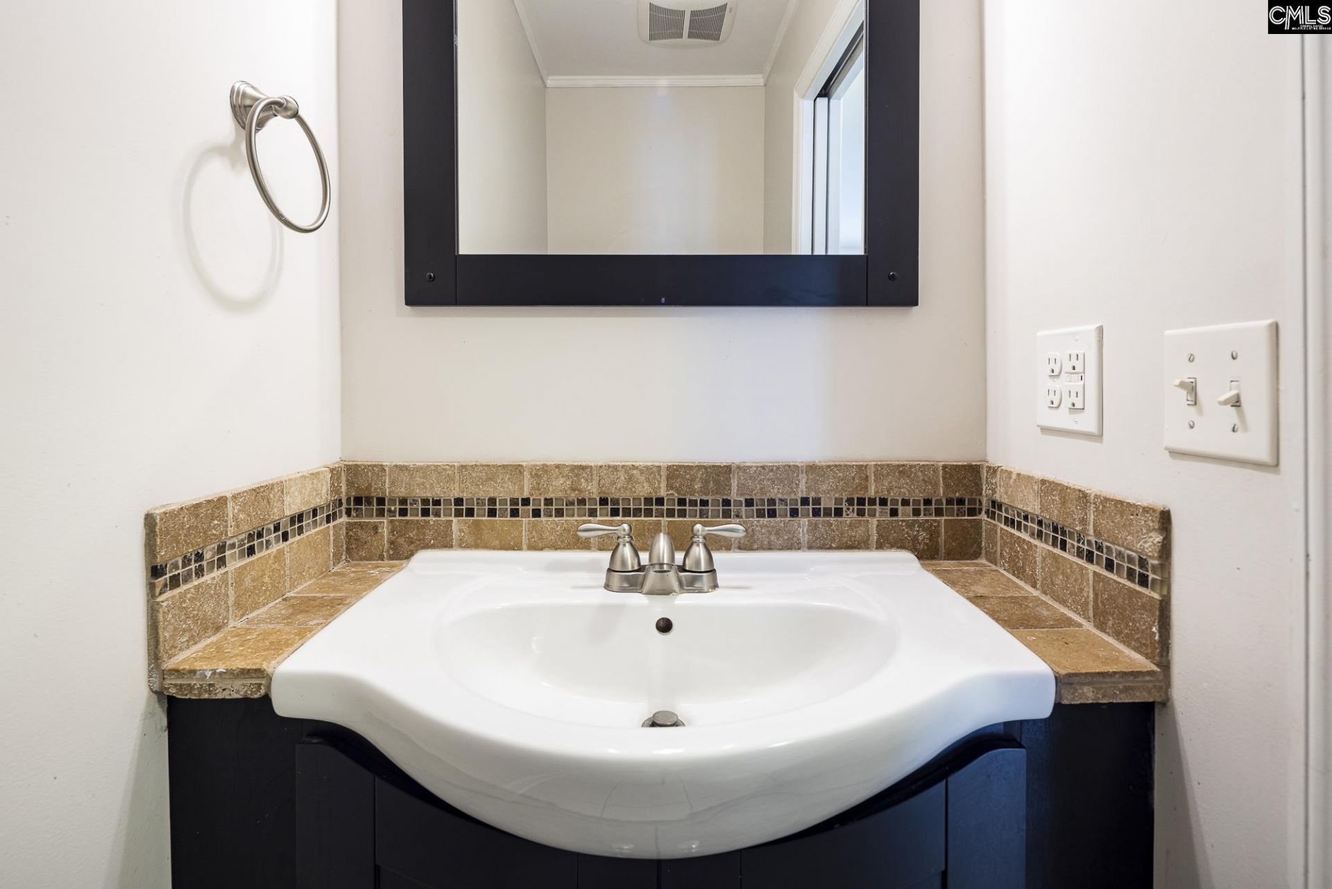 7602 Hunt Club Road  Photo 11