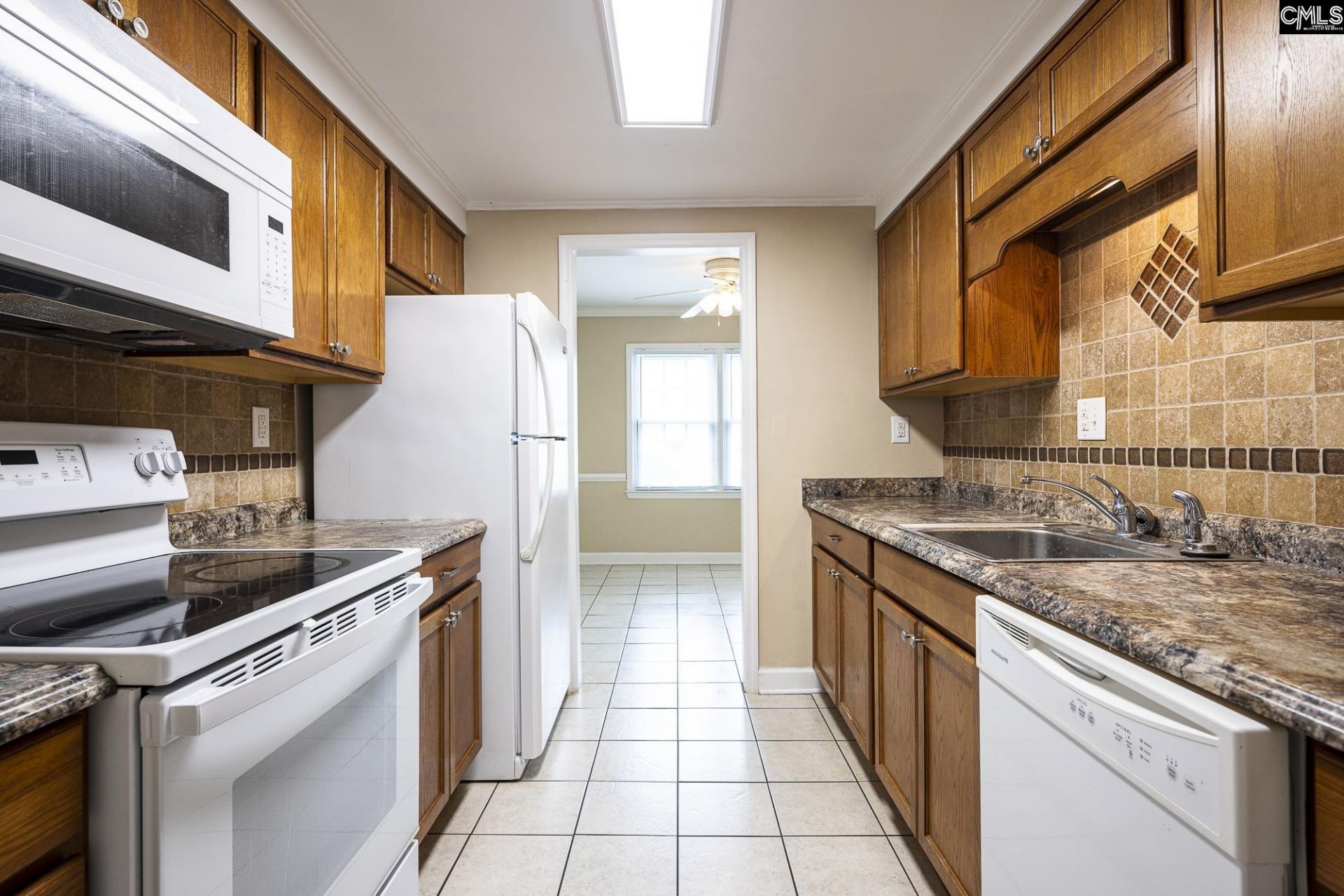 7602 Hunt Club Road  Photo 6