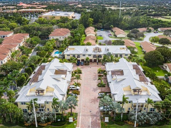 3770 County Line Road, Unit A1, Tequesta, FL 33469