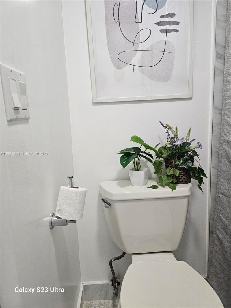 20400 W Country Club Dr , Unit 508, Aventura, FL 33180 Photo