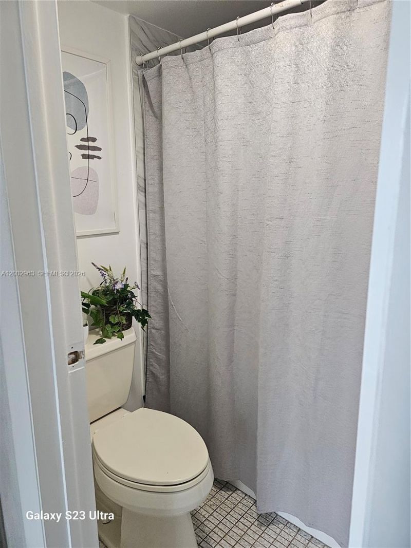 20400 W Country Club Dr , Unit 508, Aventura, FL 33180 Photo