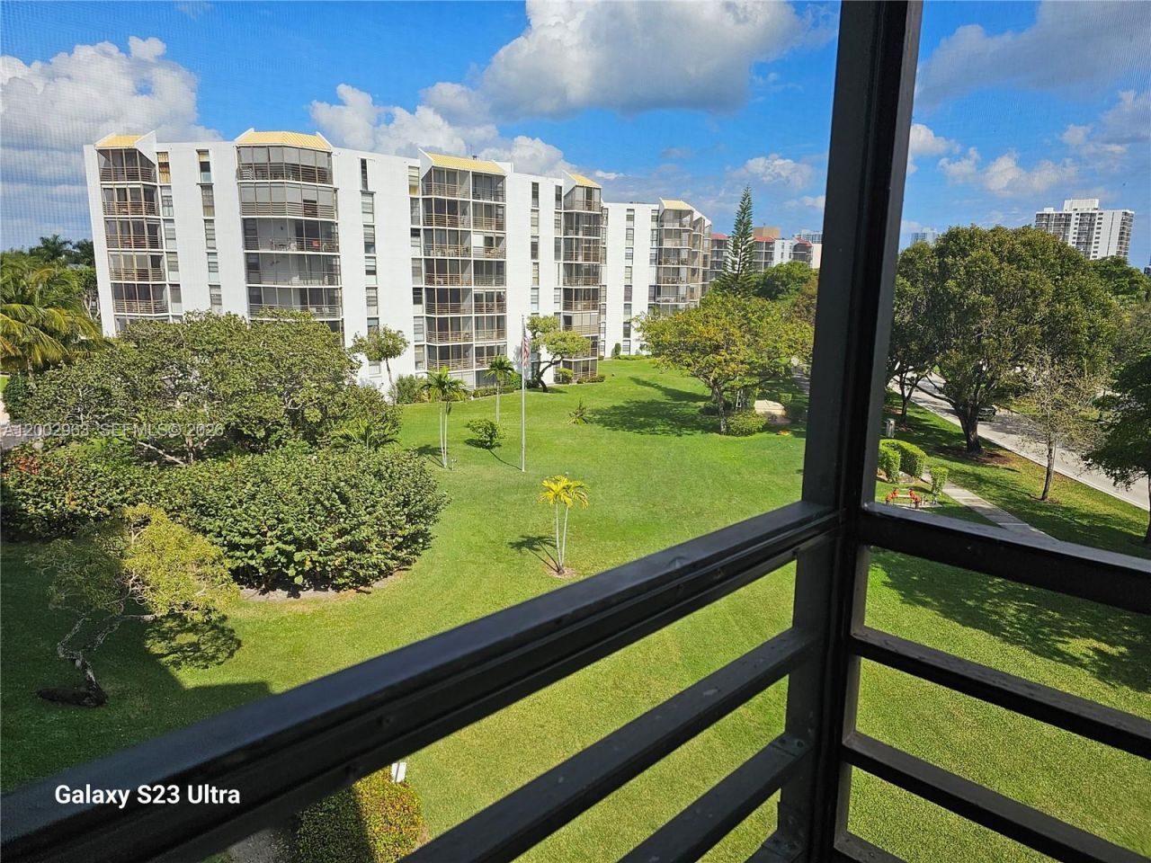 20400 W Country Club Dr , Unit 508, Aventura, FL 33180 Photo