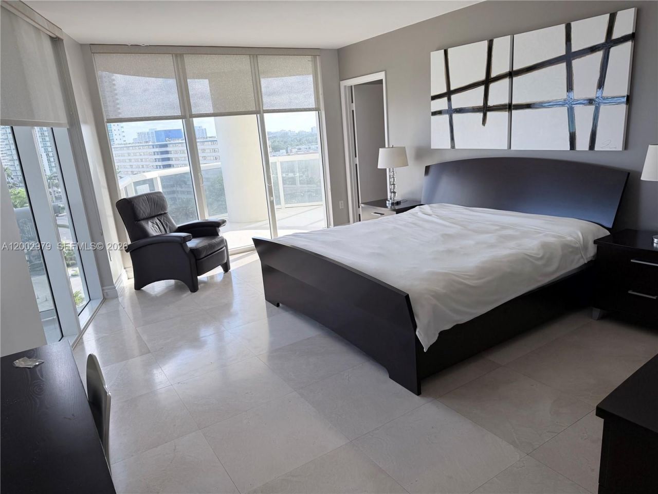 1850 S Ocean Dr, Unit 805, Hallandale Beach, FL 33009 Photo