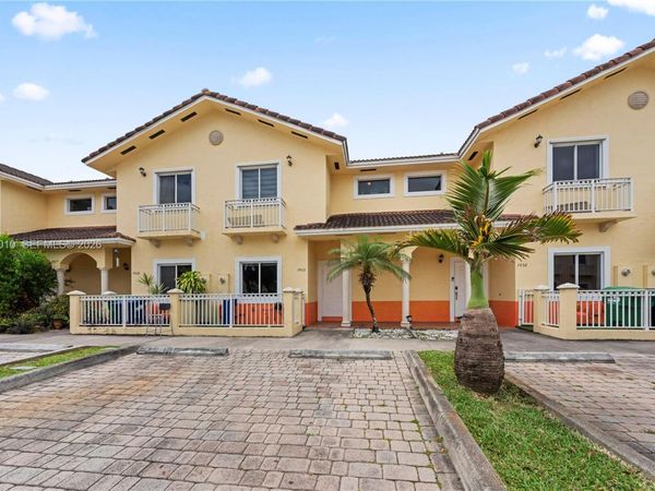 7452 NW 178th St, Hialeah, FL 33015