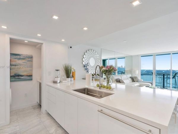 90 Alton Rd , Unit 1806, Miami Beach, FL 33139