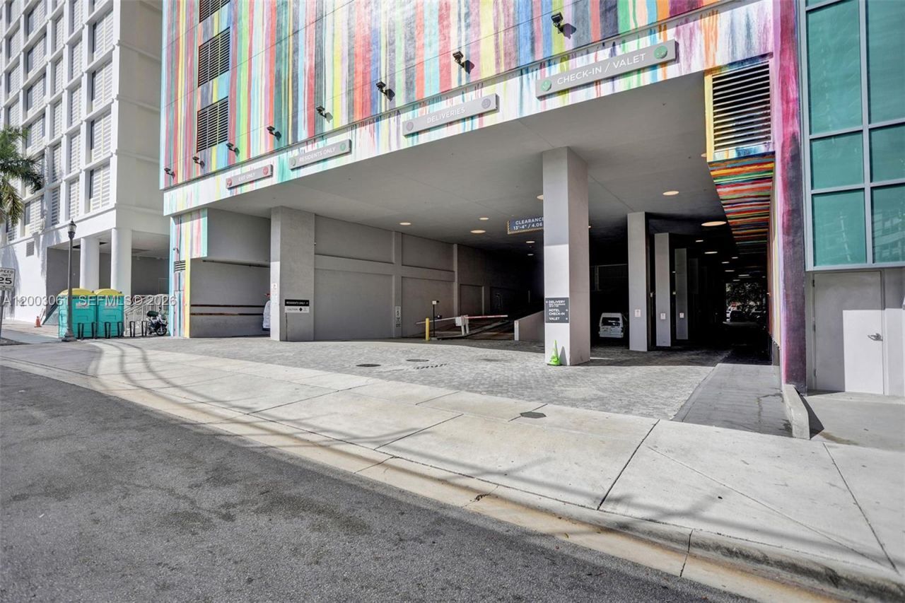 1300 S Miami Ave , Unit 3111, Miami, FL 33130 Photo