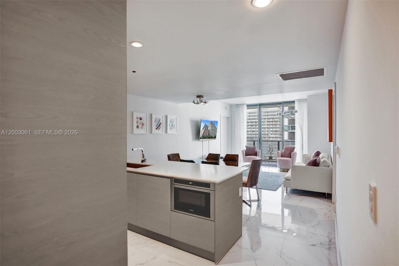 1300 S Miami Ave , Unit 3111, Miami, FL 33130 Photo