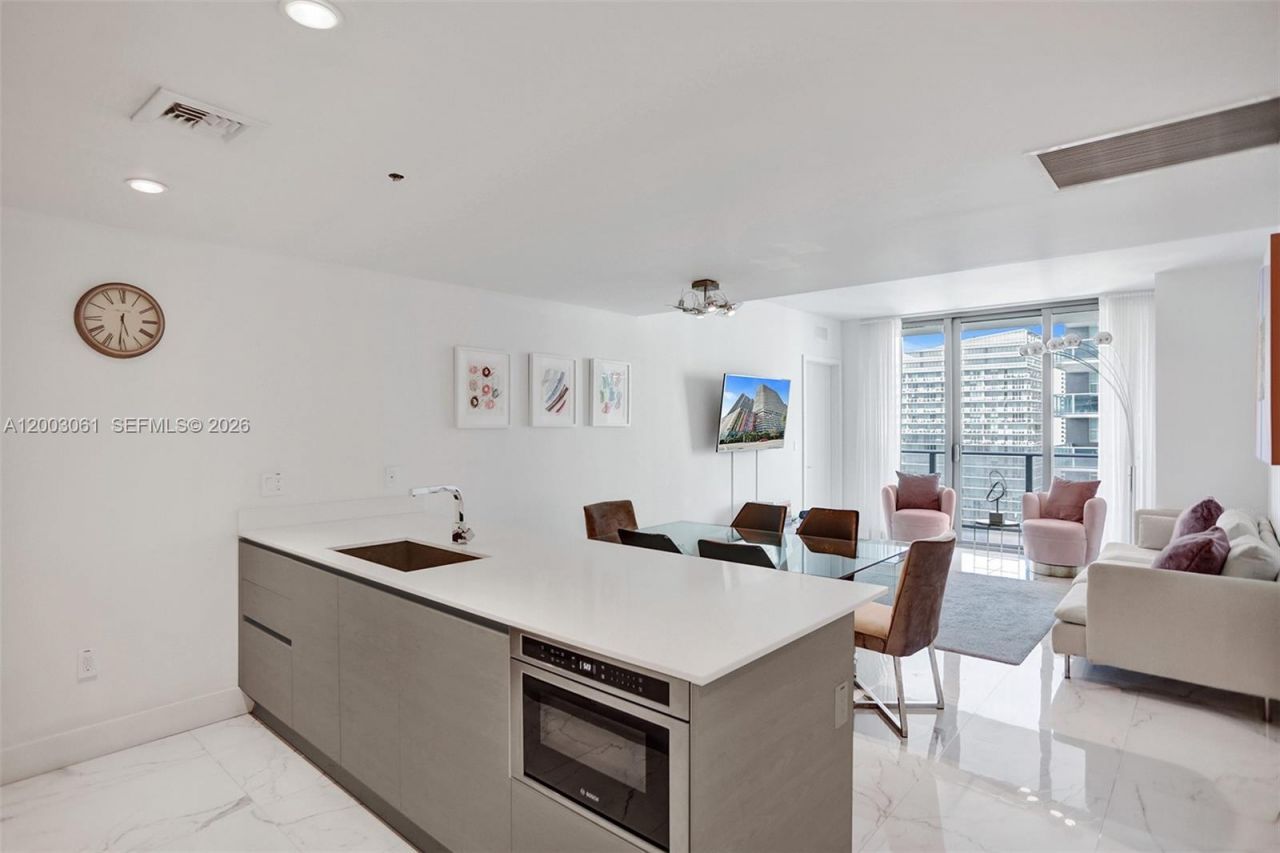 1300 S Miami Ave , Unit 3111, Miami, FL 33130 Photo