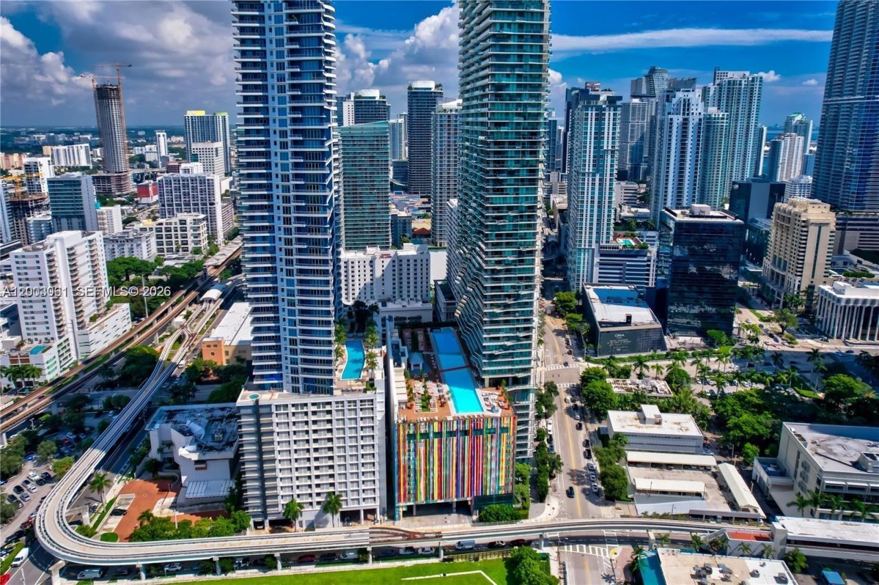 1300 S Miami Ave, Unit 3111, Miami, FL 33130 Photo