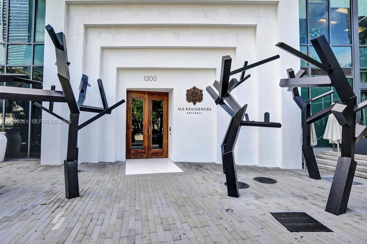 1300 S Miami Ave , Unit 3111, Miami, FL 33130 Photo