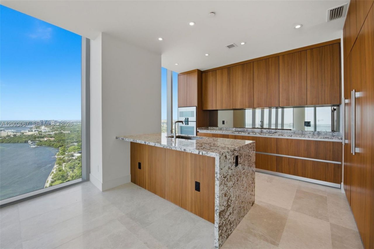 175 SE 25th Rd, Unit 3302, Miami, FL 33129 Photo