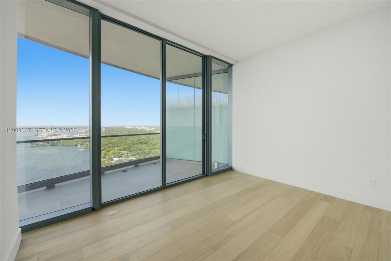 175 SE 25th Rd, Unit 3302, Miami, FL 33129 Photo