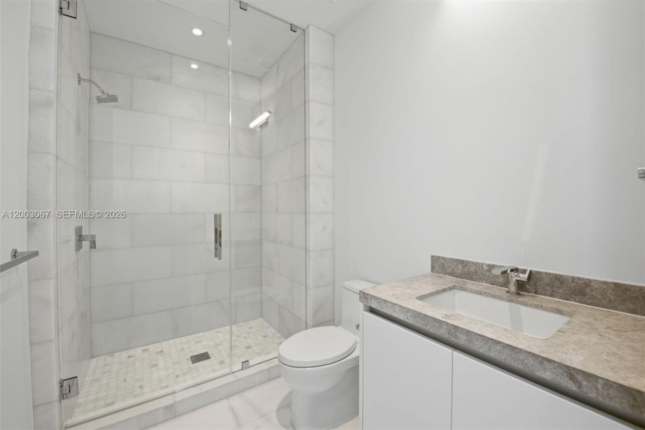 175 SE 25th Rd, Unit 3302, Miami, FL 33129 Photo