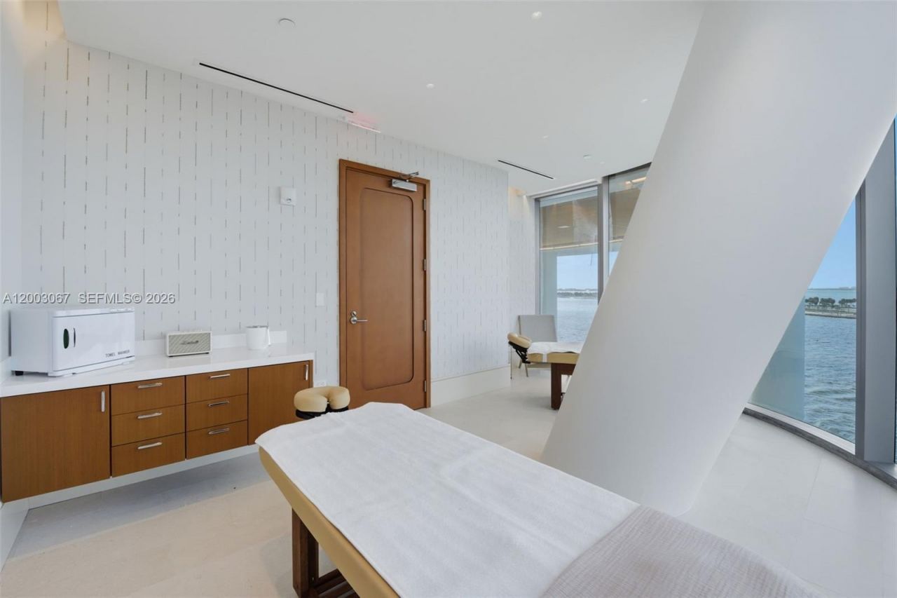 175 SE 25th Rd, Unit 3302, Miami, FL 33129 Photo