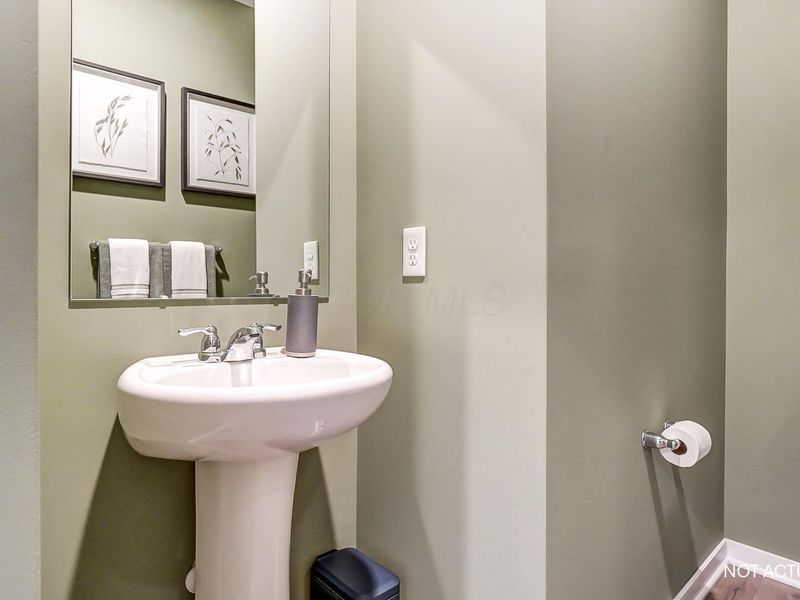 3850 Leasure Farms Drive , Zanesville, OH 43701 Photo 13