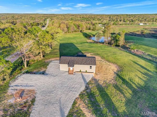 10025 Gingham, Richwoods, MO 63071