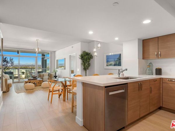 13650 Marina Pointe Drive, Unit 908, Marina Del Rey, CA 90292