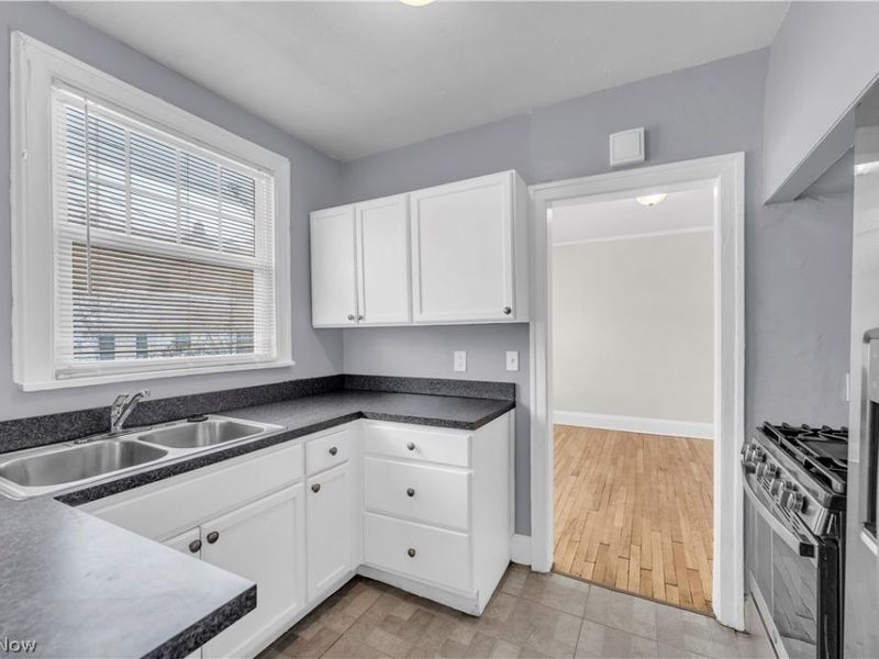 3318 Milverton Road, Unit 1/DN, Shaker Heights, OH 44120 Photo 9