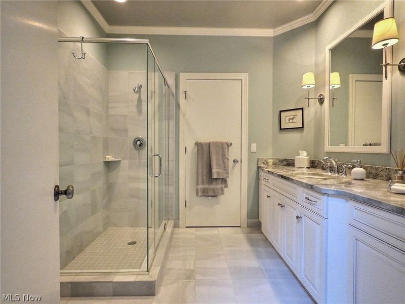 79 Haskell Drive, Bratenahl, OH 44108 Photo 11