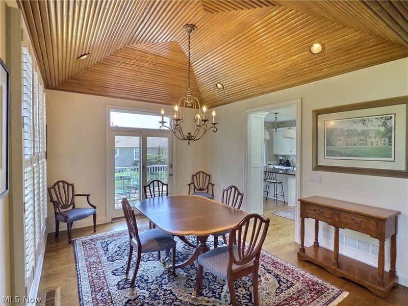 79 Haskell Drive, Bratenahl, OH 44108 Photo 4