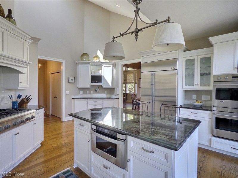 79 Haskell Drive, Bratenahl, OH 44108 Photo 6