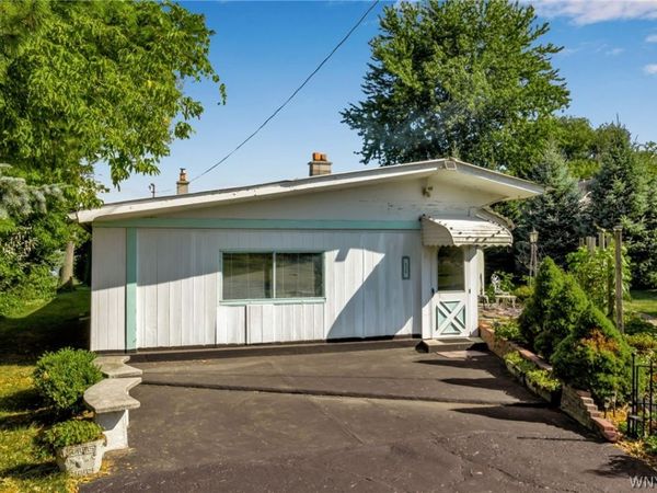 2477 Lake Road, Ransomville, NY 14131