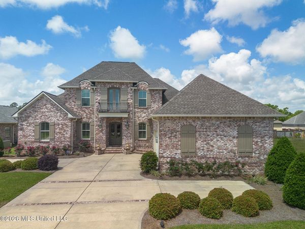 391 Fly Away Court, Biloxi, MS 39531