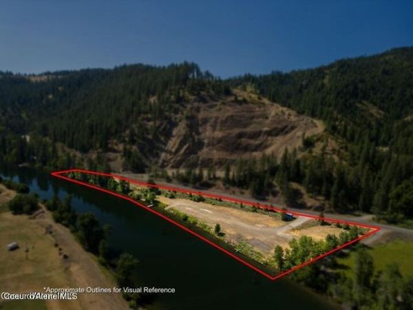 1827 St Joe River Rd , St. Maries, ID 83861