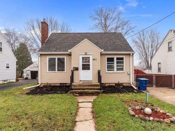 841 7TH STREET, Menasha, WI 54952