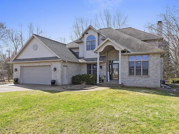 3757 WOODLAND ROAD, Green Bay, WI 54313