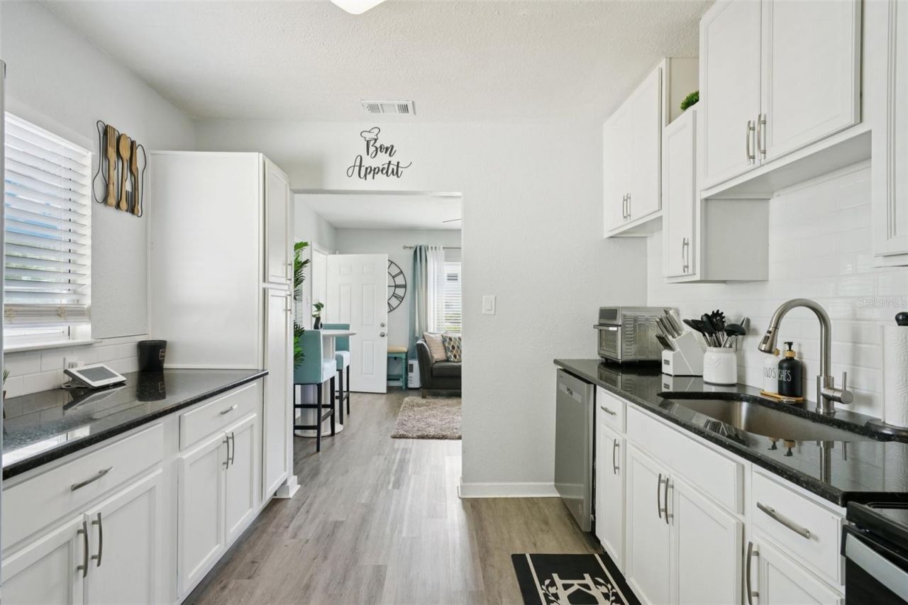 1316 58th Street N, Saint Petersburg, FL 33710 Photo