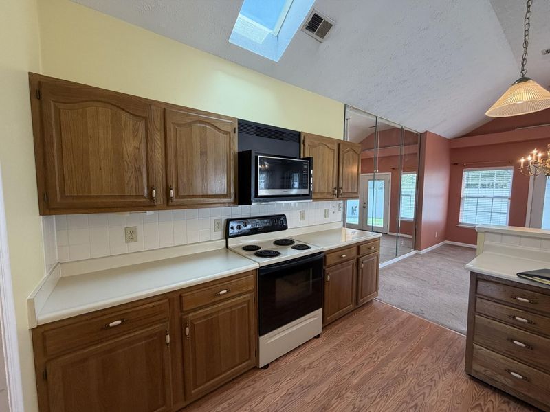 1073 Hampshire Place Place, Florence, KY 41042 Photo 24