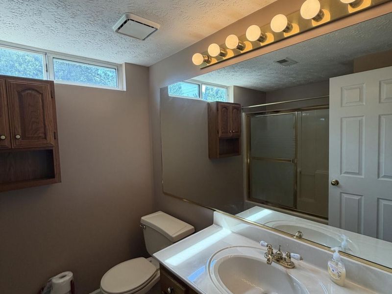 1073 Hampshire Place Place, Florence, KY 41042 Photo 8