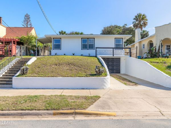 326 Bostwick Avenue, Daytona Beach, FL 32118