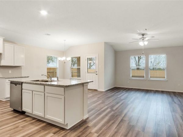 117 Nathaniel DR , Taylor, TX 76574