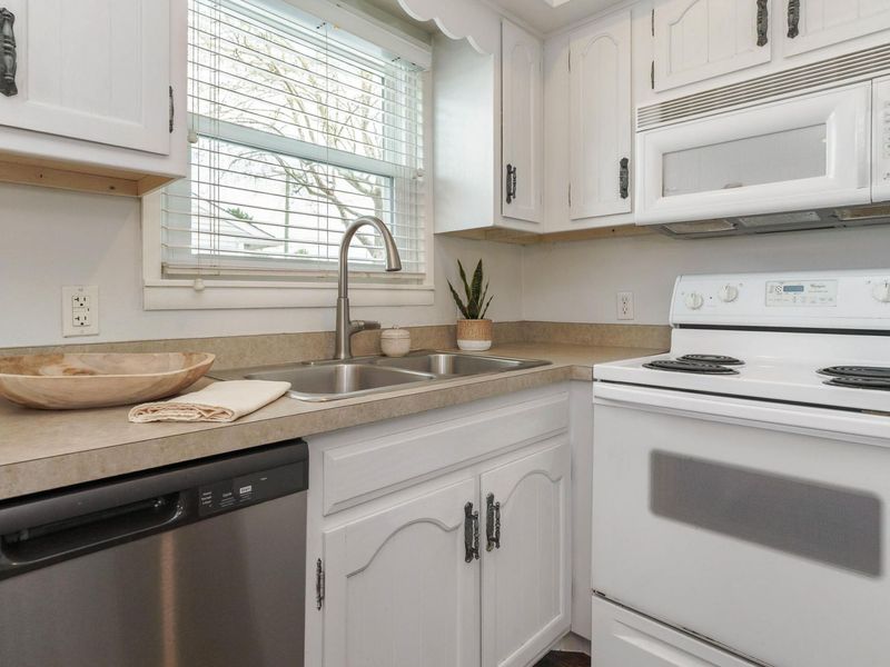 5275 Scioto Darby Road , Hilliard, OH 43026 Photo 10