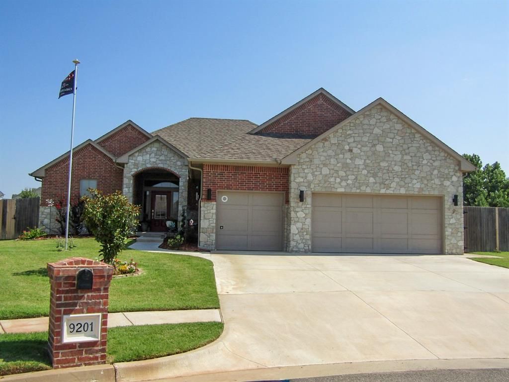 9201 NW 81 Street, Yukon, OK 73099 Main Photo