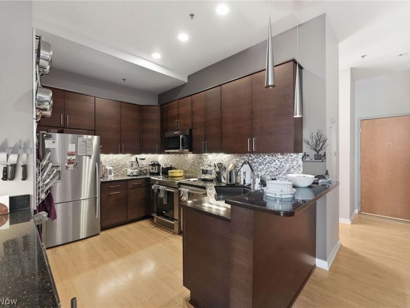 1951 W 26th Street, Unit 514, Cleveland, OH 44113 Photo 10