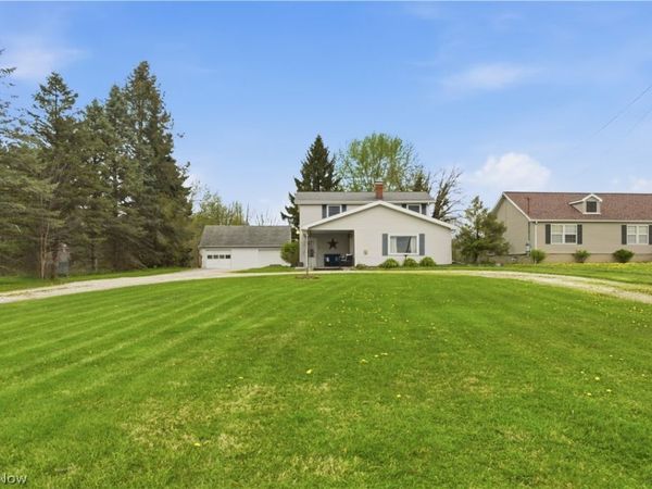 971 Champion Avenue E, Warren, OH 44483