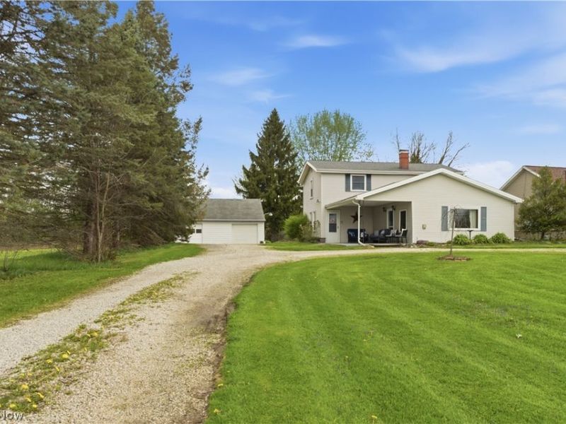 971 Champion Avenue E, Warren, OH 44483 Photo 3